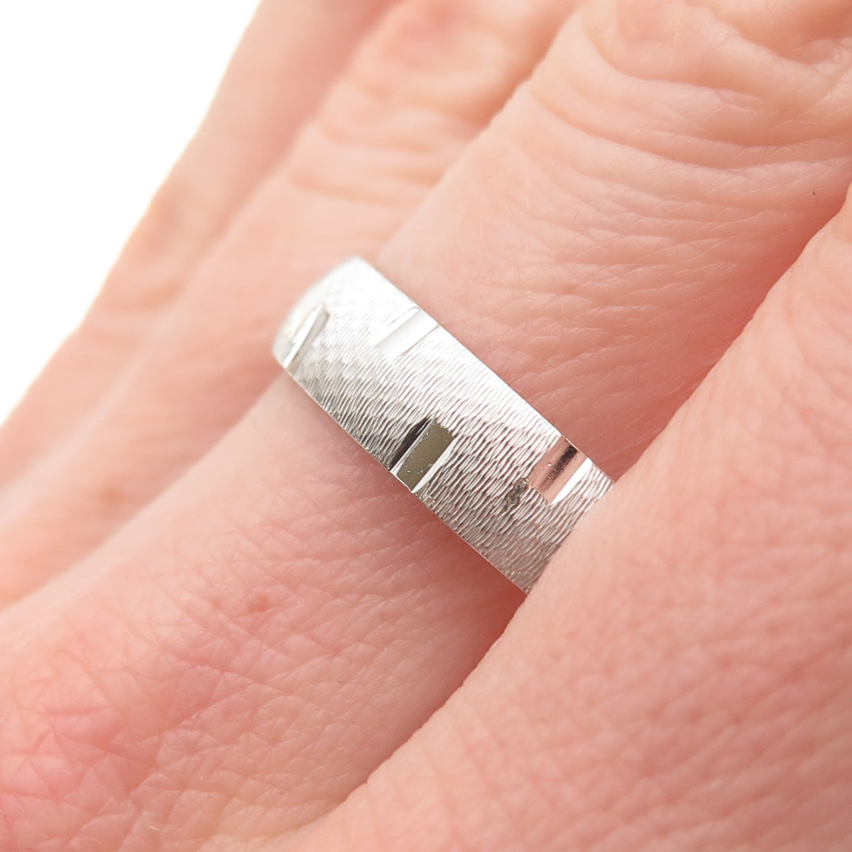 925 Sterling Silver Textured Band Ring Size 10.25