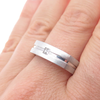 925 Sterling Silver Princess-Cut C Z Modernist Band Ring Size 11