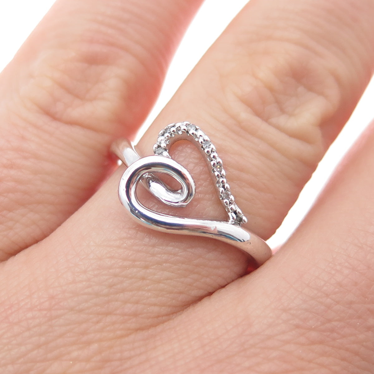 SUN 925 Sterling Silver Real Round-Cut Diamond Heart Ring Size 6.75