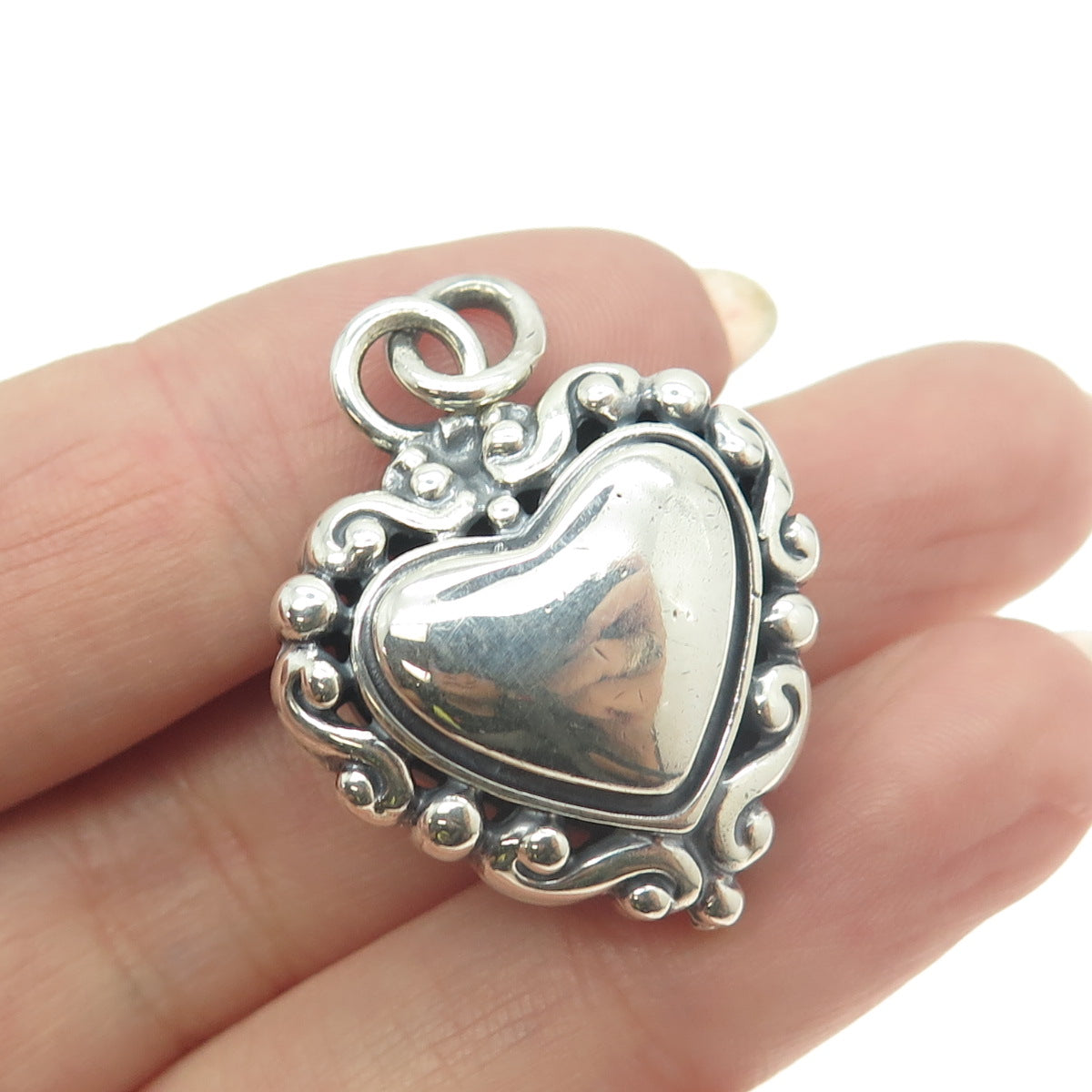 925 Sterling Silver Vintage Ornate Heart 3D Pendant