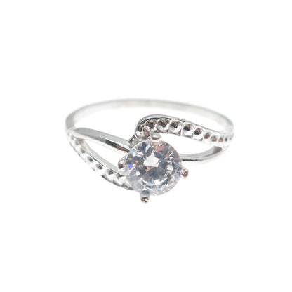 925 Sterling Silver Round-Cut Shaped C Z Engagement Ring Size 6