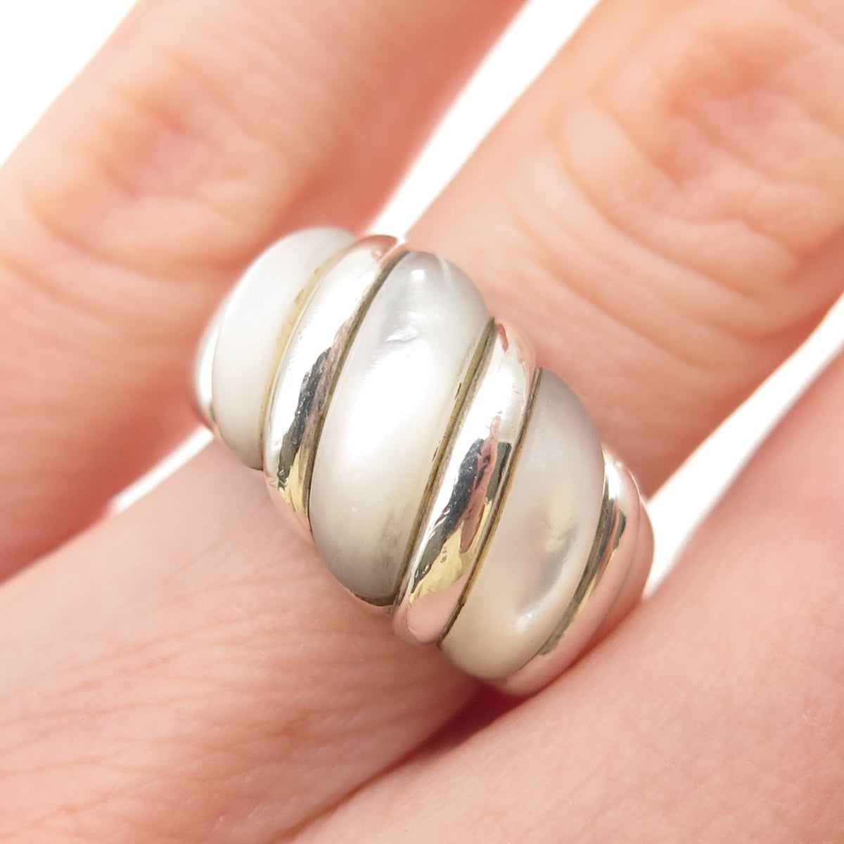 KABANA 925 Sterling Silver Vintage Real MOP Modernist Ring Size 5