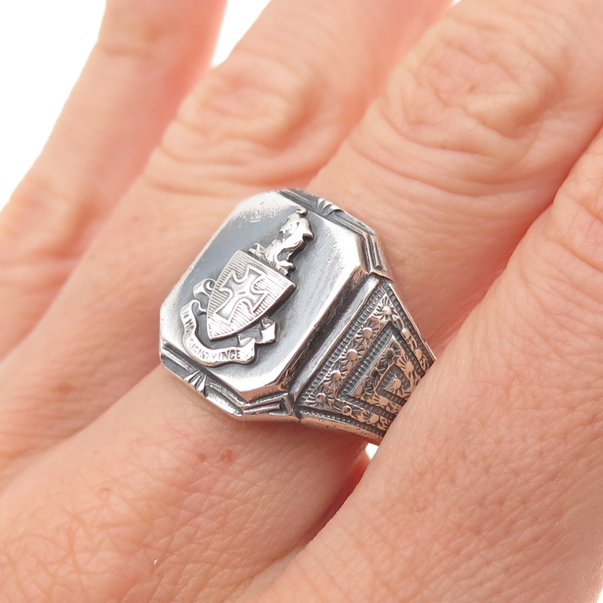 Lloyd Garfield Balfour 925 Sterling Vintage Knights Templar Cross Ring Size 9