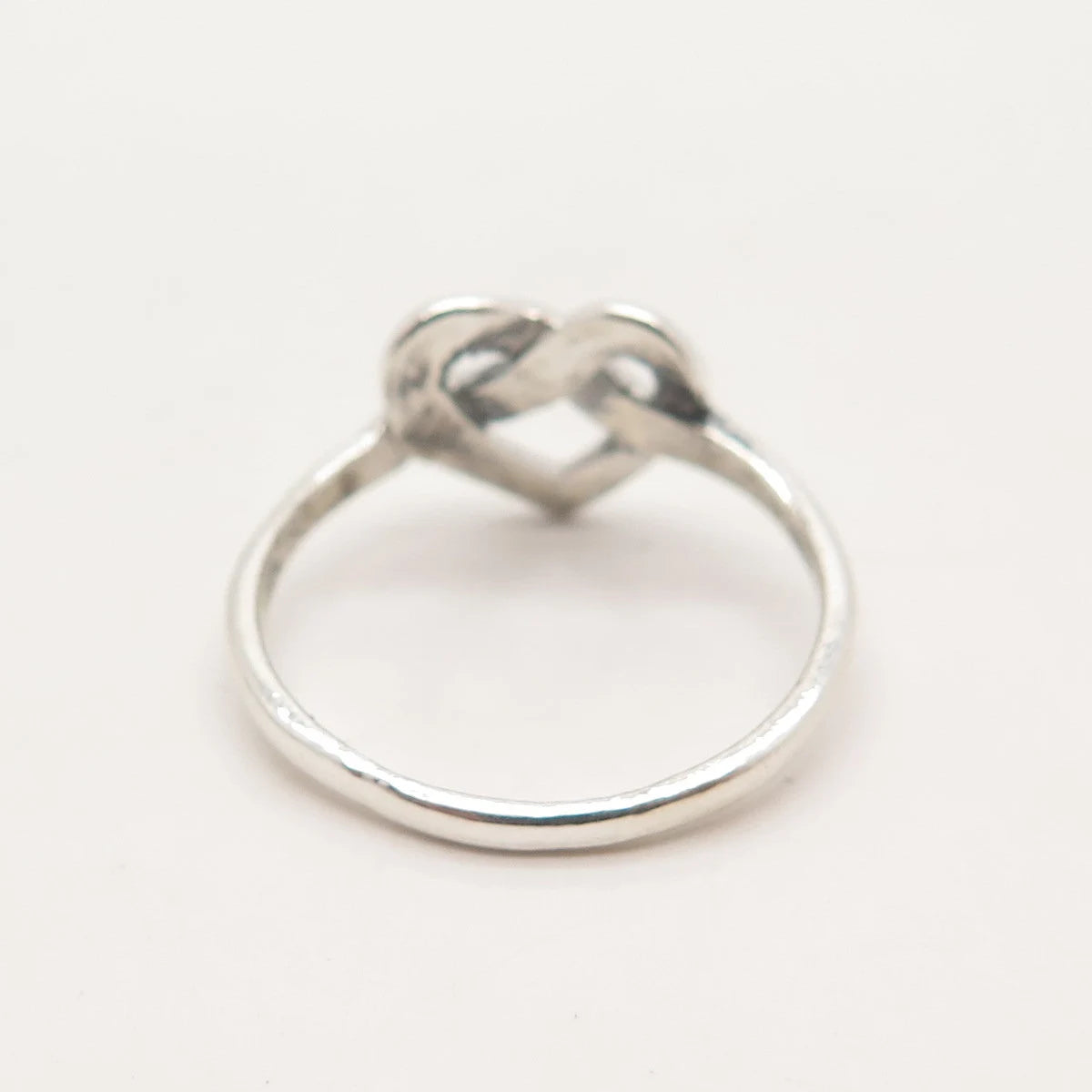 925 Sterling Silver Vintage Heart Knot Ring Size 8