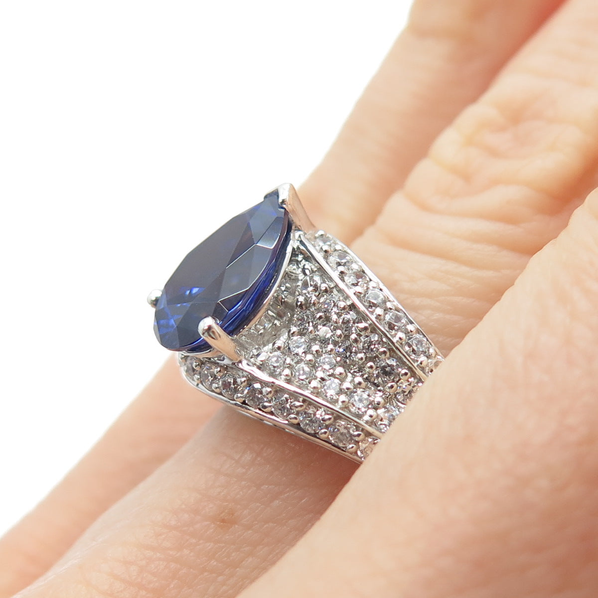 925 Sterling Silver Pear & Round-Cut Blue White C Z  Ring Size 6