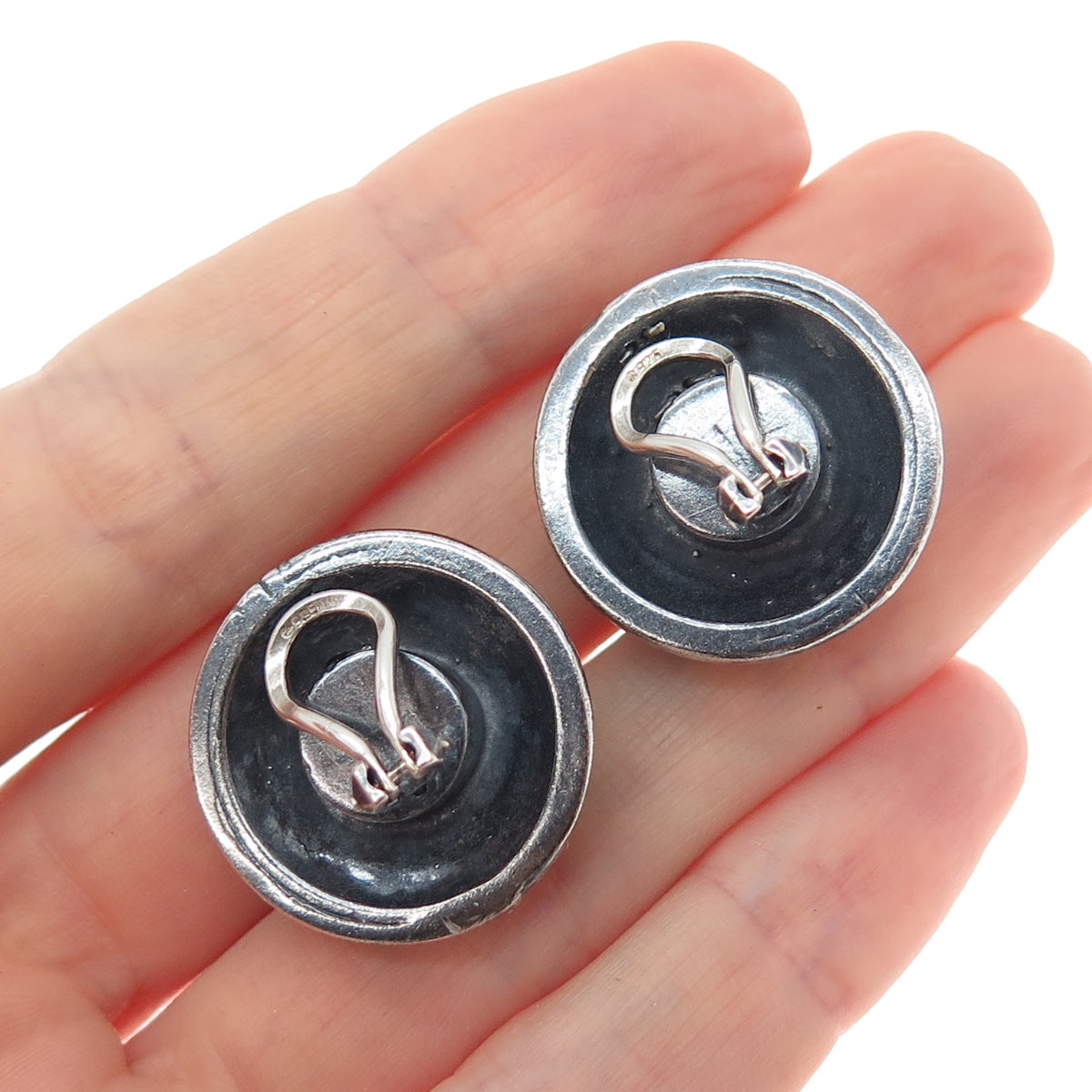 925 Sterling Silver 2-Tone Vintage Pearl Modernist Oxidized Clip On Earrings