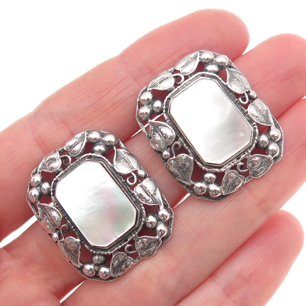 925 Sterling Silver Vintage Real MOP Floral Leaf Oxidized Earrings