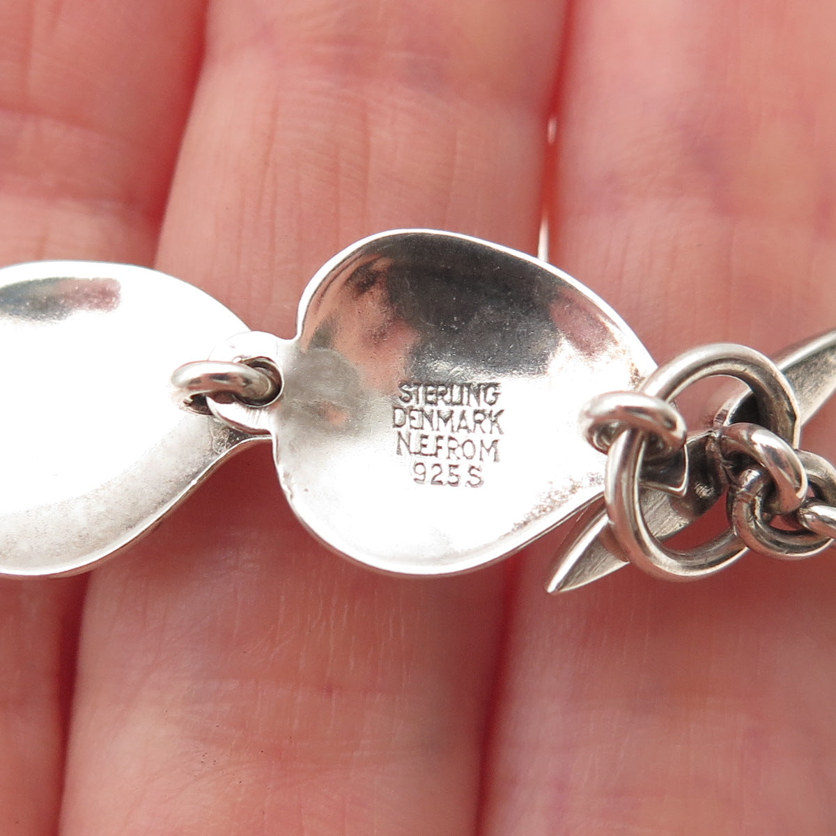 N.E From 925S Sterling Vintage Denmark Modernist Floral Heart Chain Necklace 14"