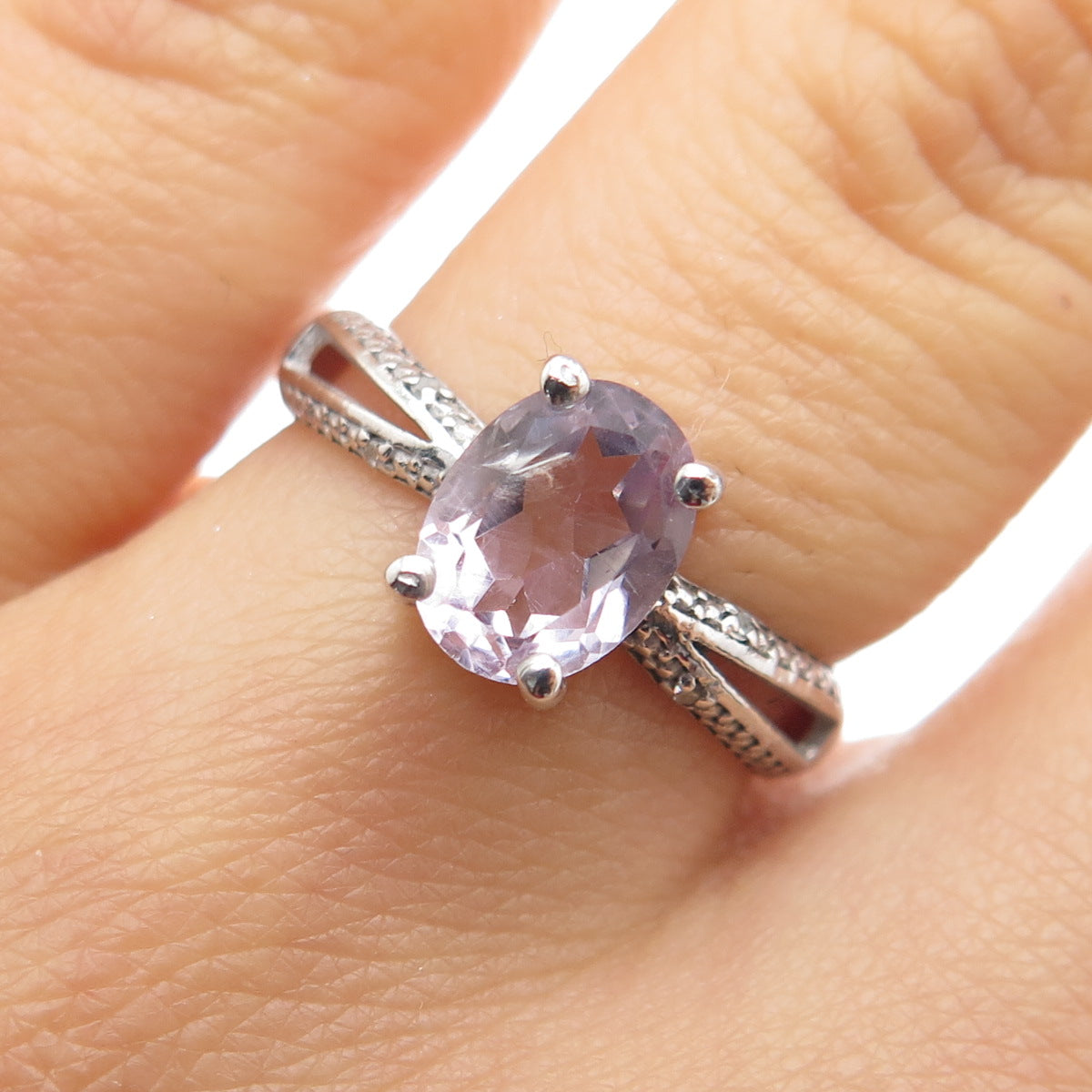925 Sterling Silver Real Diamond Accent & Oval-Cut Amethyst Ring Size 7