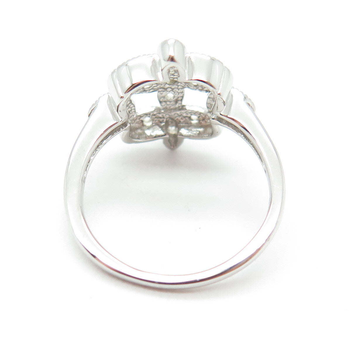 925 Sterling Silver Round-Cut Shaped C Z Modernist Ring Size 7