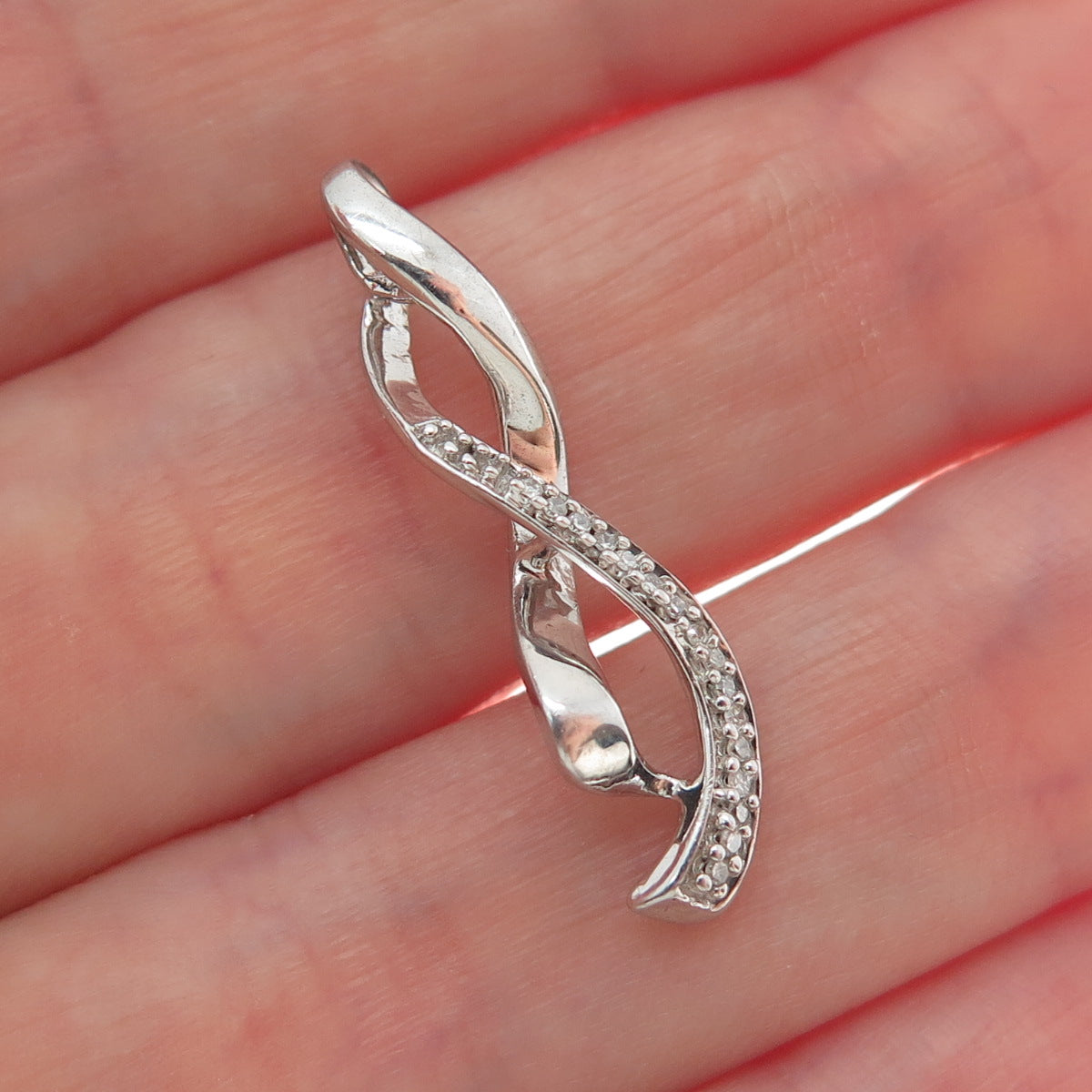 JANE SEYMOUR 925 Sterling Silver Real Round-Cut Diamond Twisted Charm Pendant