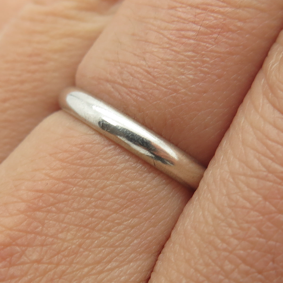 925 Sterling Silver Vintage Classic Wedding Band Ring Size 7.25