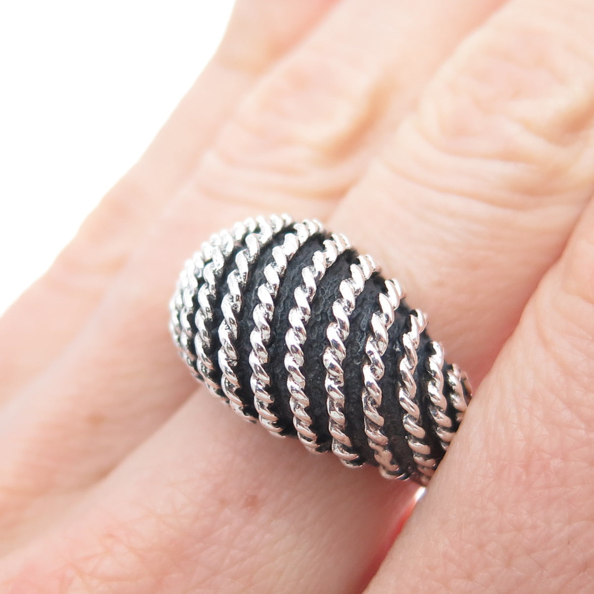 925 Sterling Silver Vintage Modernist Ribbed Dome Oxidized Ring Size 6.75
