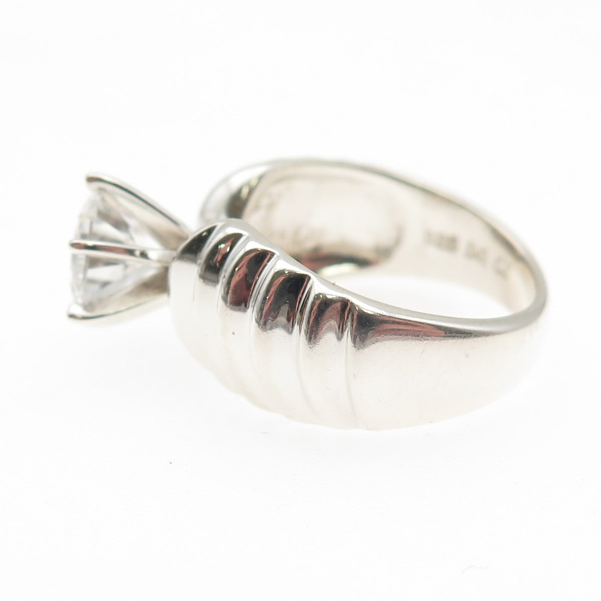 925 Sterling Silver Round-Cut C Z Modernist Ribbed Ring Size 6