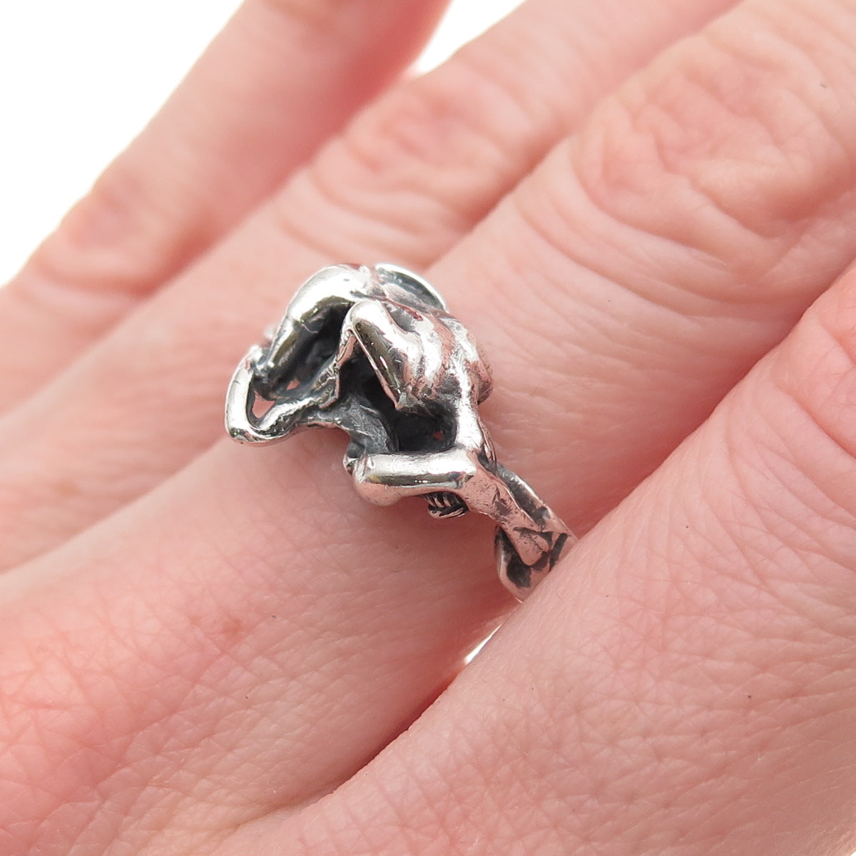 925 Sterling Silver Vintage Erotic Scene Oxidized Ring Size 9.75