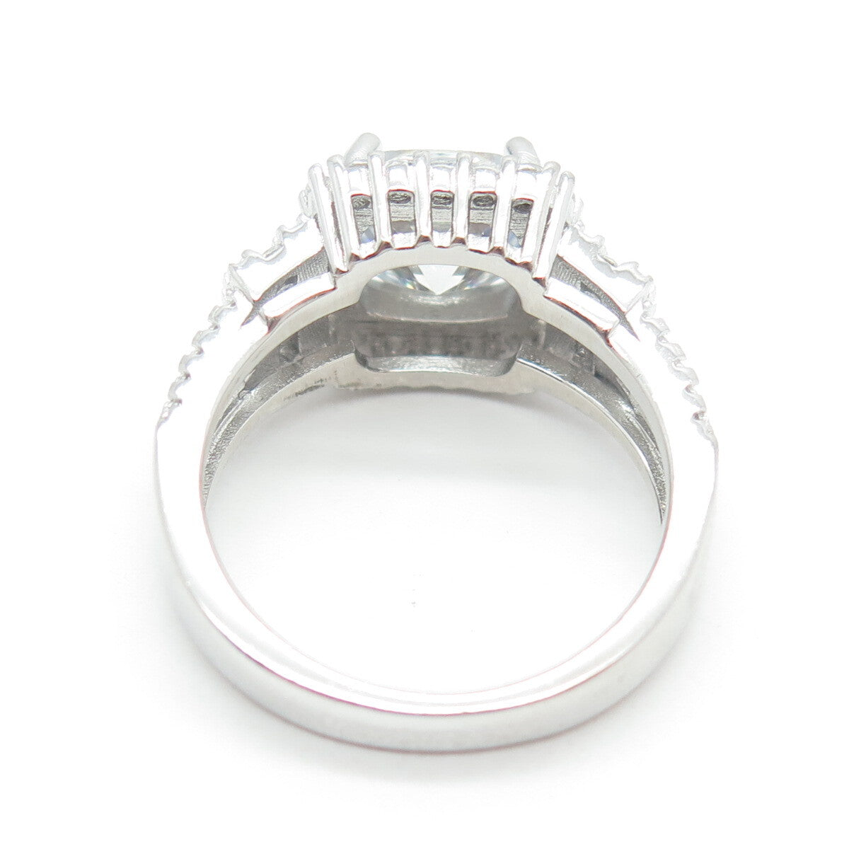 925 Sterling Silver Cushion & Round-Cut Shaped C Z Ring Size 6.25