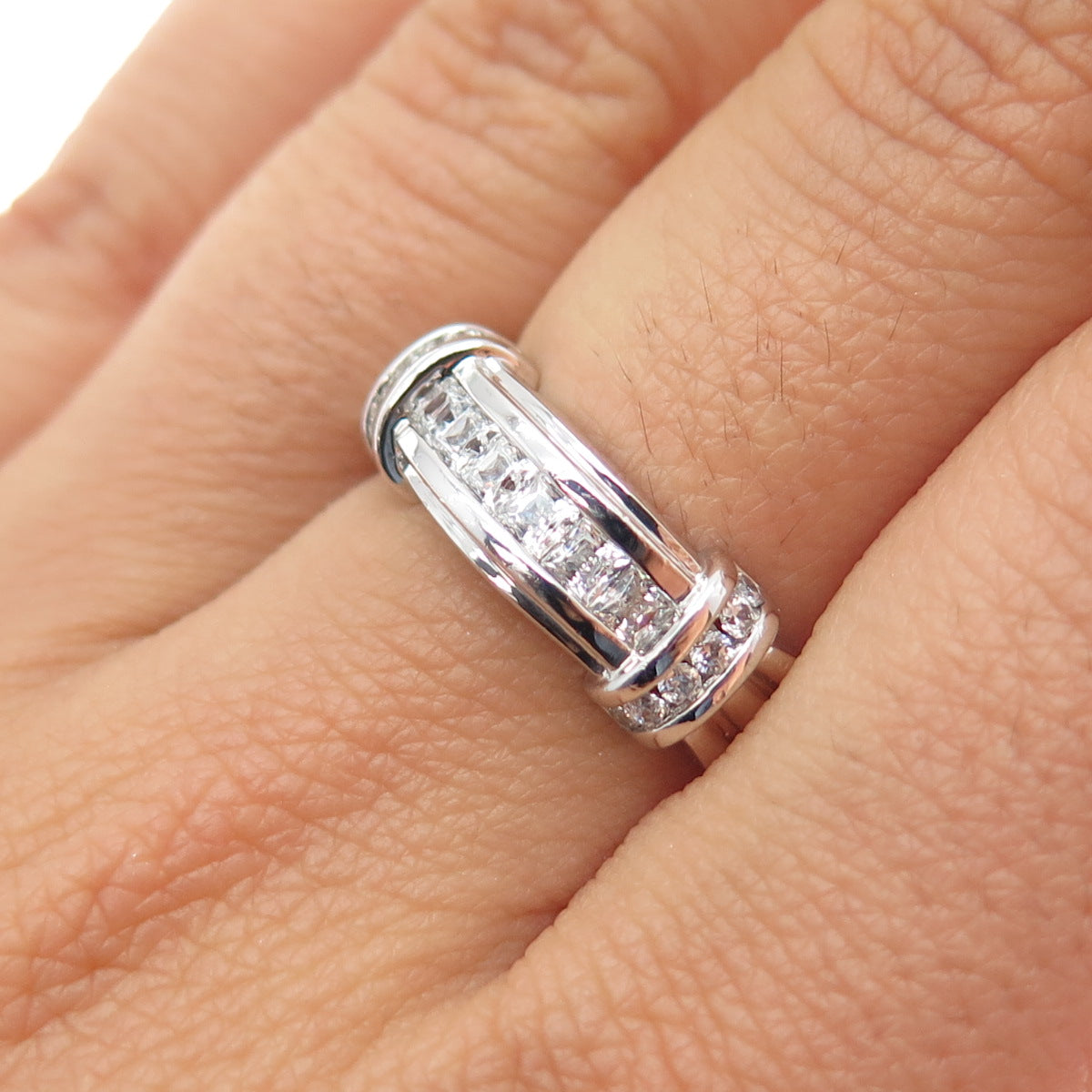 925 Sterling Silver Princess & Round-Cut C Z Ring Size 7.25