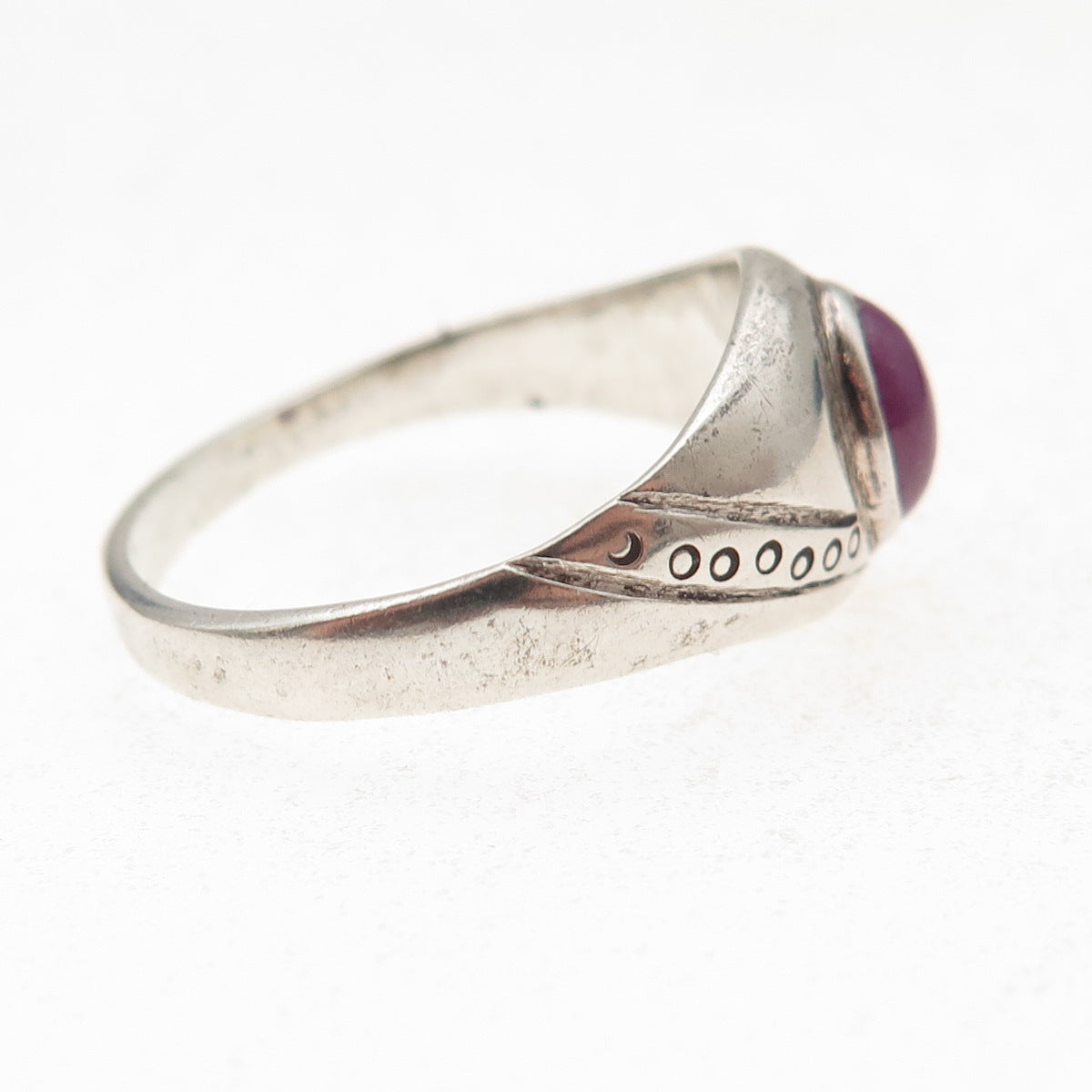 925 Sterling Silver Vintage Real Ruby Modernist Oxidized Ring Size 10.25