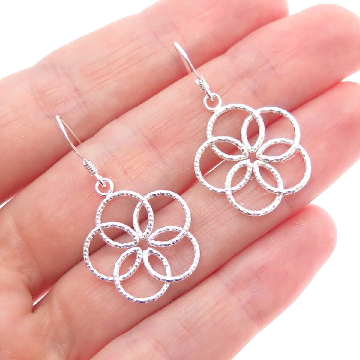 925 Sterling Silver Vintage Interlocked Circle Flower Dangle Earrings