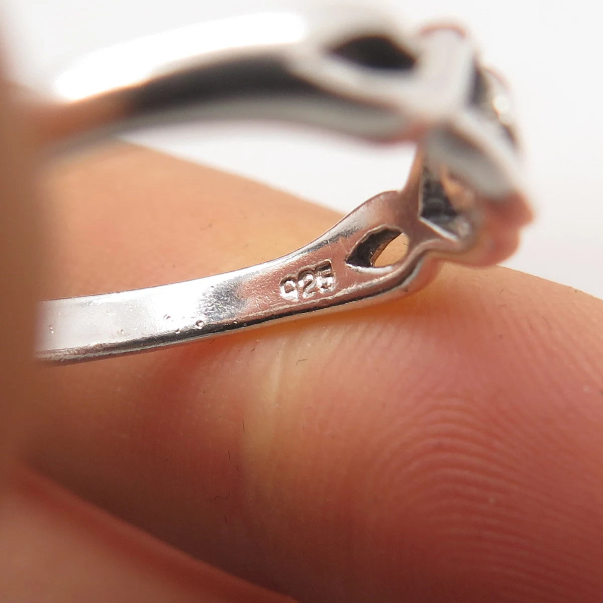 925 Sterling Silver Vintage Celtic Ring Size 7.75