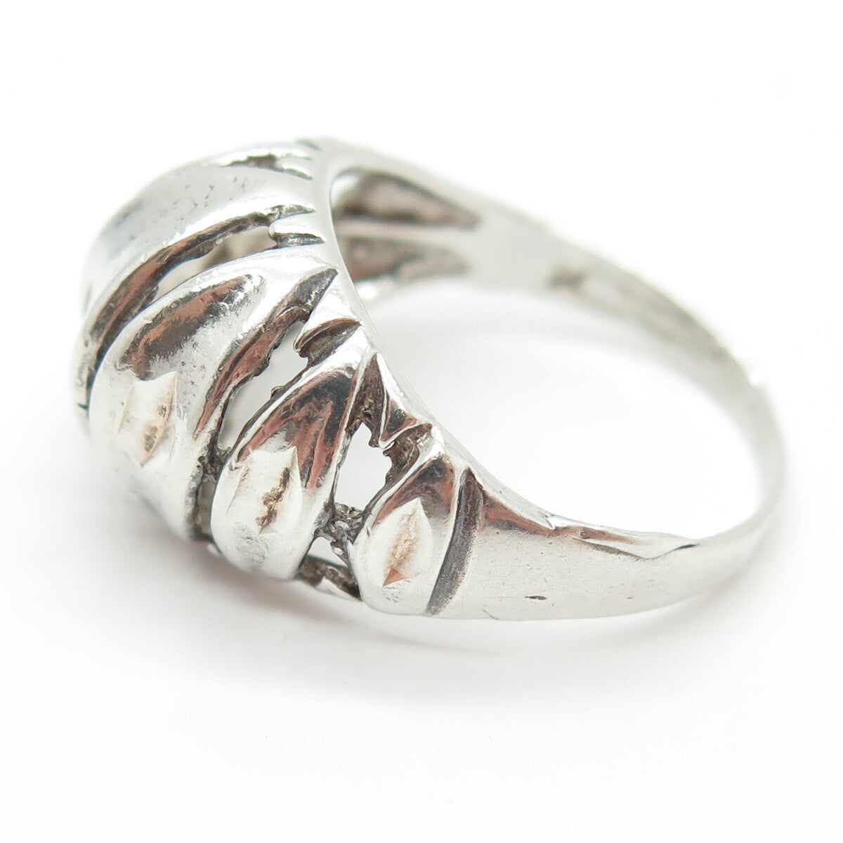 925 Sterling Silver Vintage Ribbed Domed Ring Size 7.75