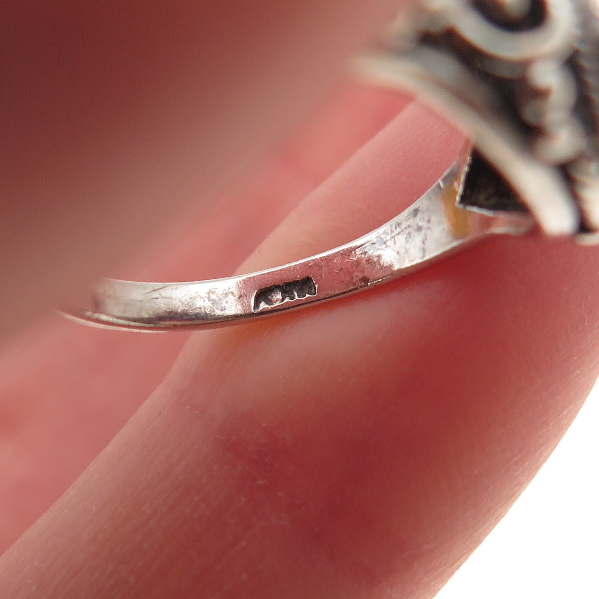 925 Sterling Silver Vintage Real Ruby Swirl Oxidized Ring Size 4.75