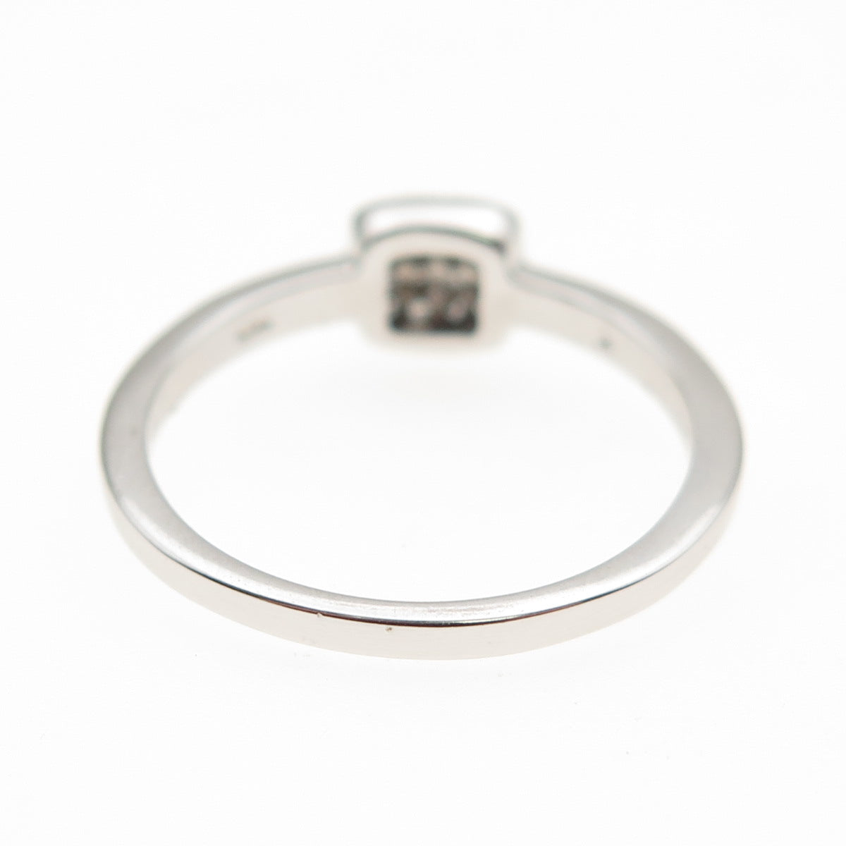 925 Sterling Silver Round-Cut C Z Engagement Ring Size 6