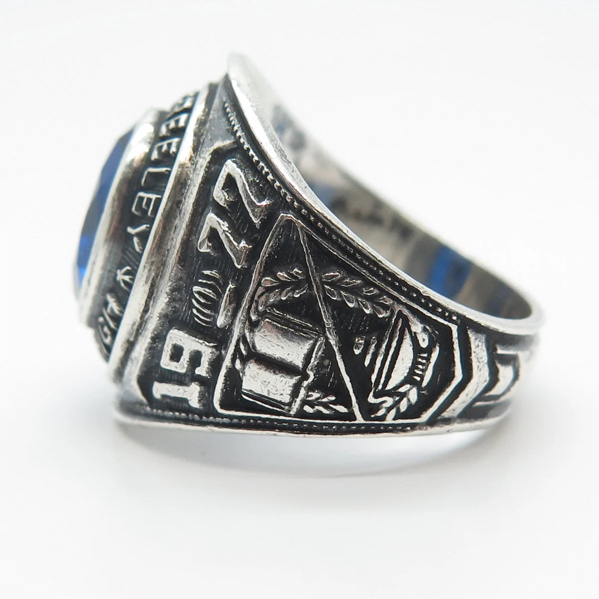925 Sterling Silver Vintage Reed & Co Glass H Greeley 1977 School Ring Size 9.75