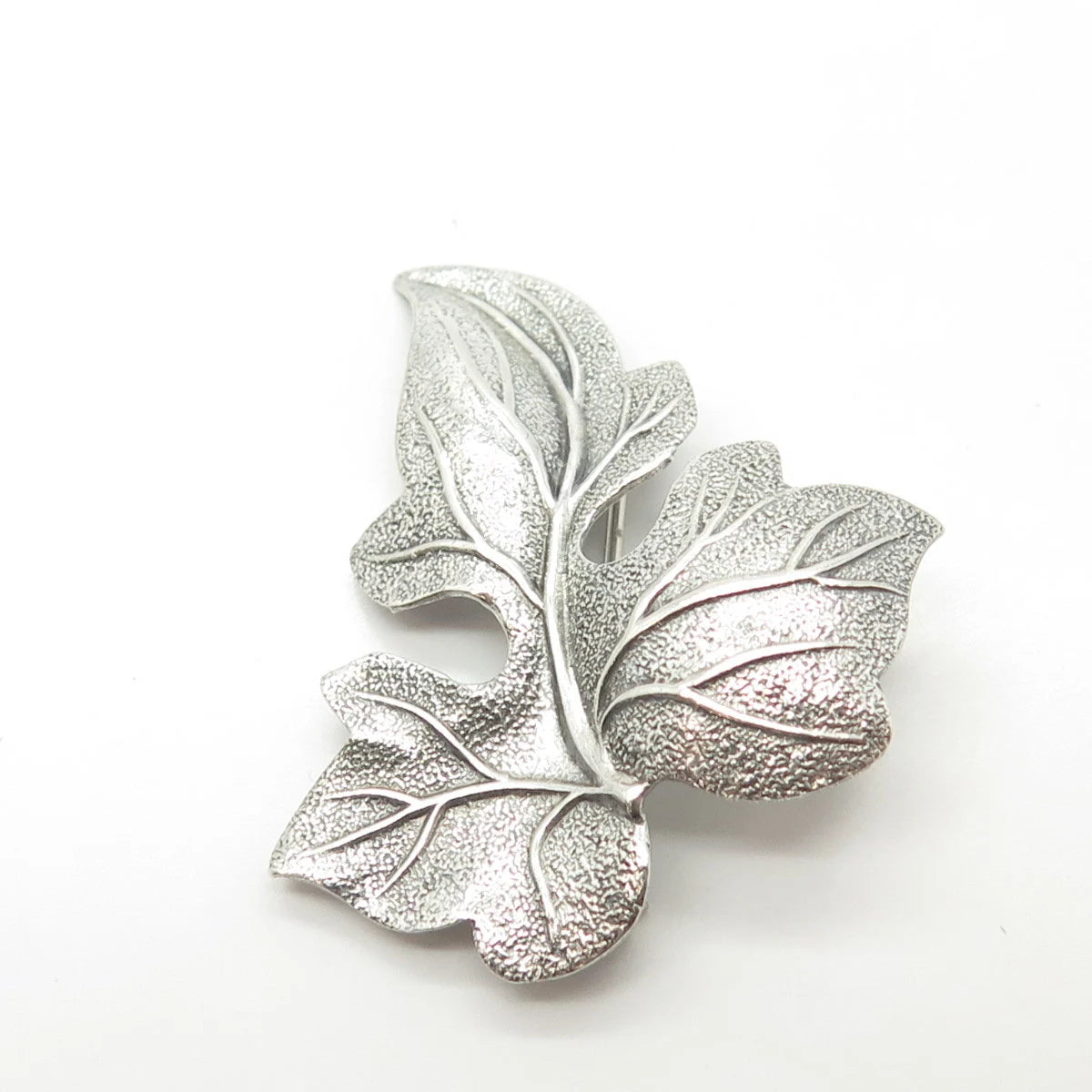 925 Sterling Silver Antique Art Deco Beau Textured Maple Leaf Pin Brooch