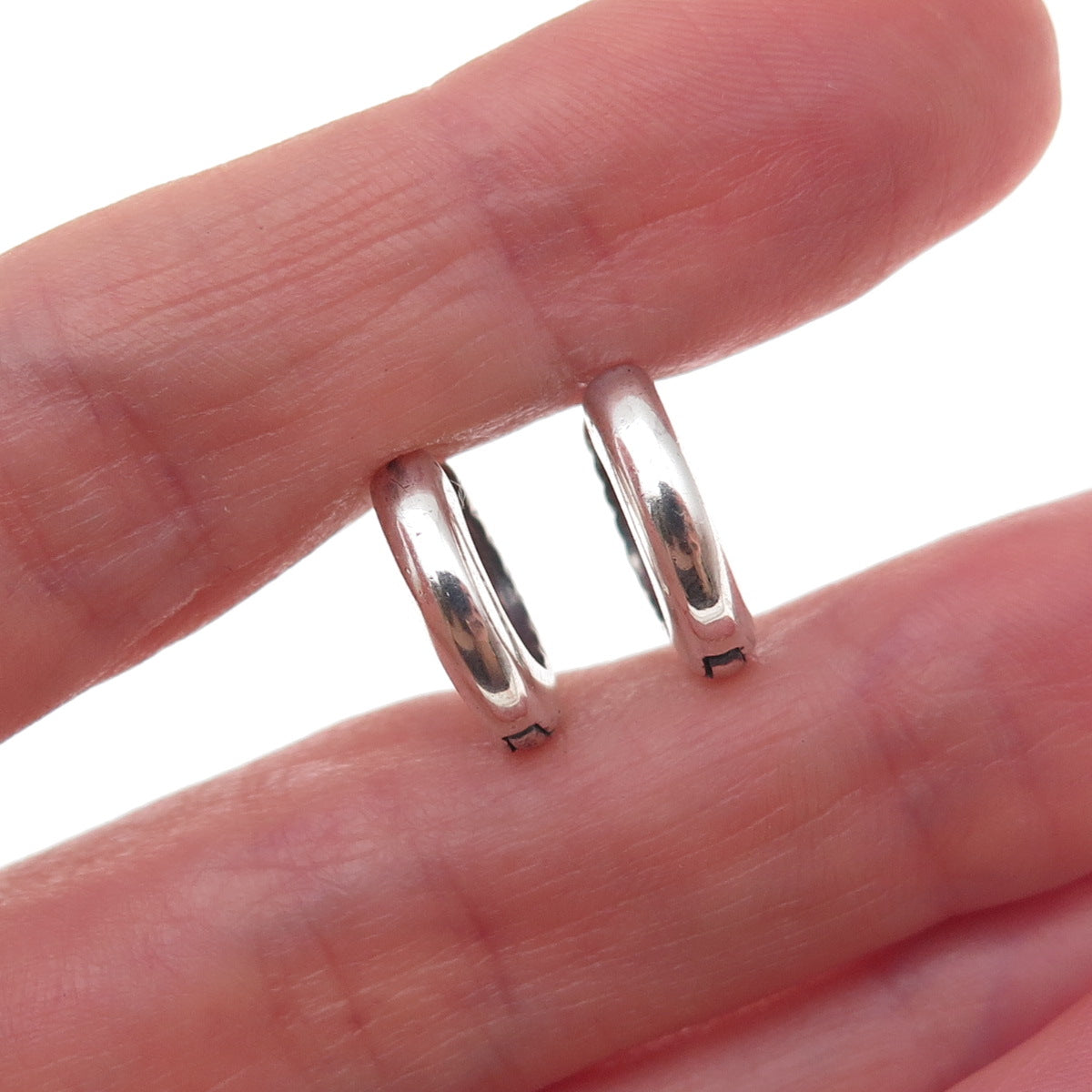 925 Sterling Silver Vintage Ribbed Oxidized Hoop Earrings