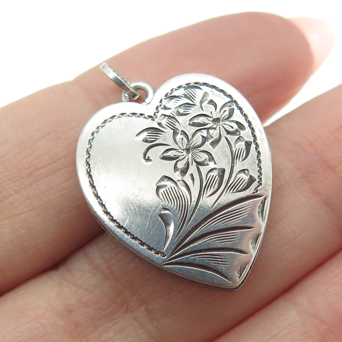 LESTAGE 925 Sterling Silver Antique Art Deco Engraved Heart Locket Pendant