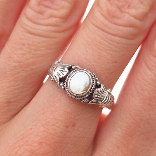 925 Sterling Silver Vintage Real MOP Floral Oxidized Ring Size 8