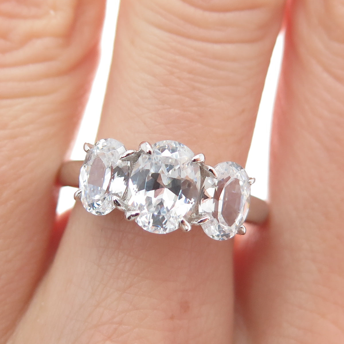 DSMK 925 Sterling Silver Oval-Cut C Z Engagement Ring Size 7.25