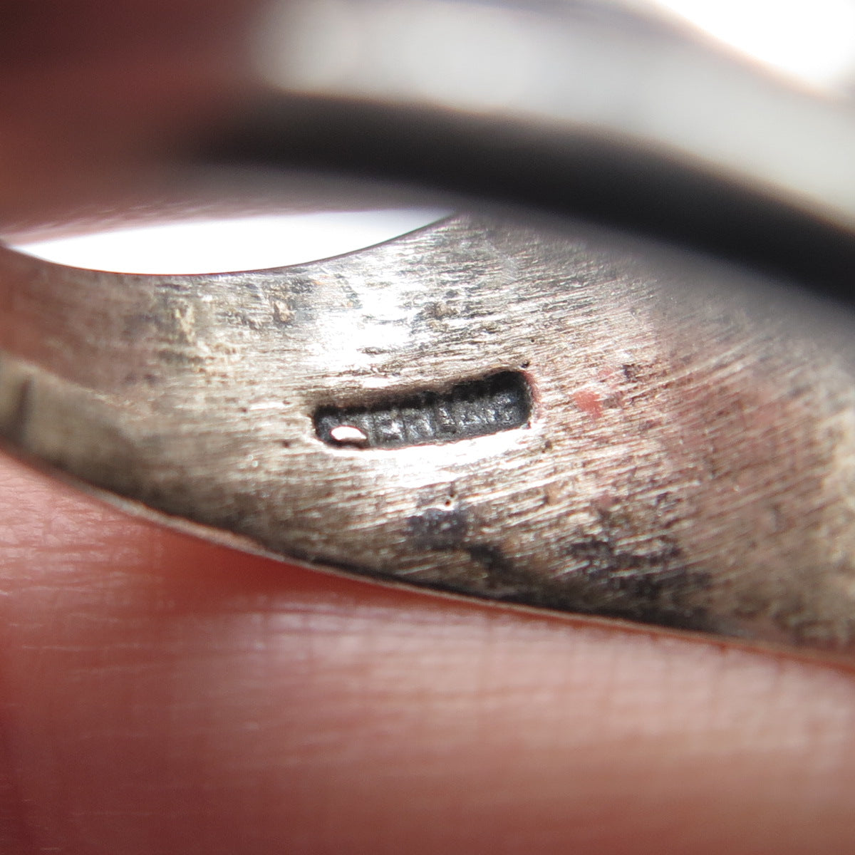 925 Sterling Silver Vintage Real MOP Modernist Heart Oxidized Ring Size 7.5
