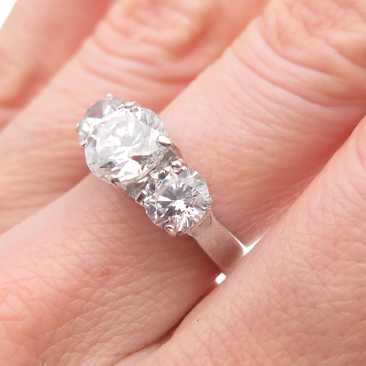 925 Sterling Silver Round-Cut C Z Engagement Ring Size 6.25