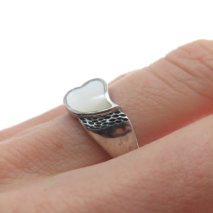 925 Sterling Silver Vintage Real Mother-of-Pearl Heart Ring Size 5.25