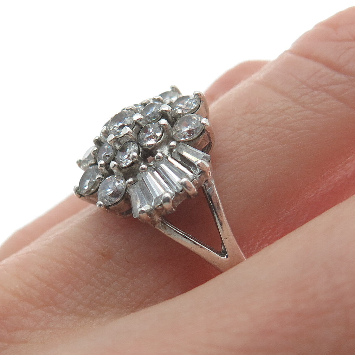 CHAPAL ZENRAY 925 Sterling Silver Multi-C Z Cluster Ring Size 8.25