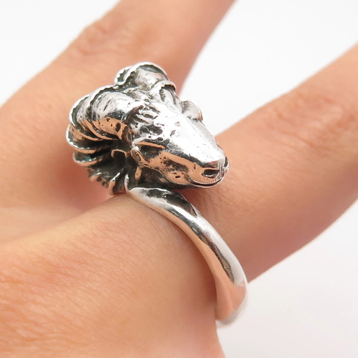 925 Sterling Silver Vintage C Z Aries Zodiac Sign Ring Size 6.75