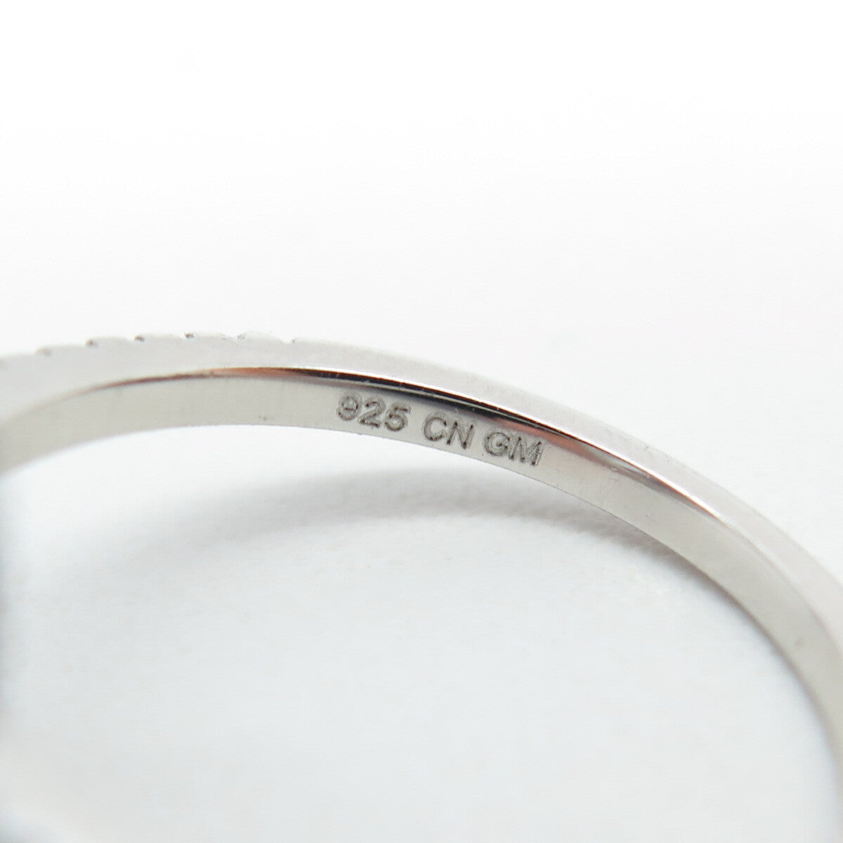925 Sterling Silver Oval-Cut Shaped C Z Ring Size 6