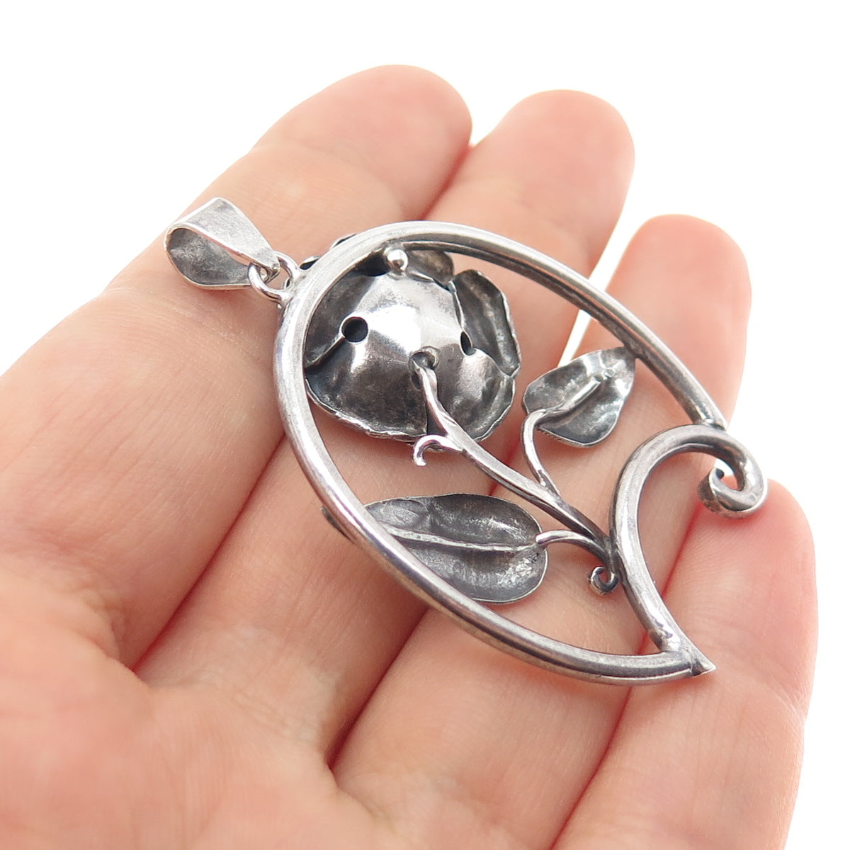 925 Sterling Silver Vintage Belle Rose Oxidized Charm Pendant
