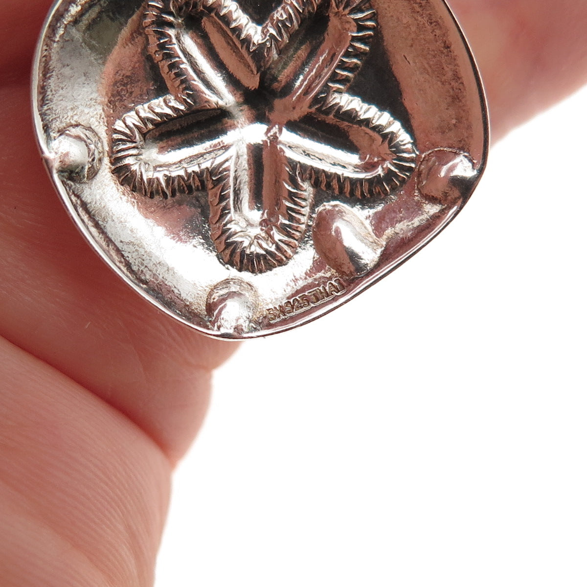 SX Sally C Sterling Silver Vintage Sand Dollar Spring Ring Lock Charm Pendant