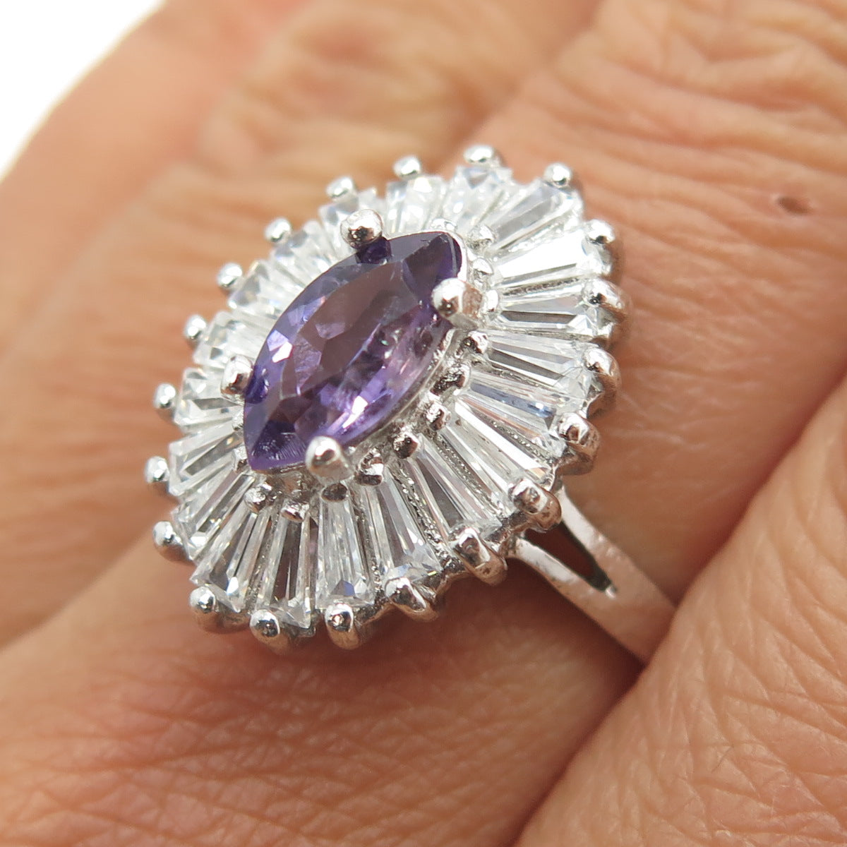 J. JACK LINDENWOLD 925 Sterling Silver Real Amethyst & C Z Ring Size 7