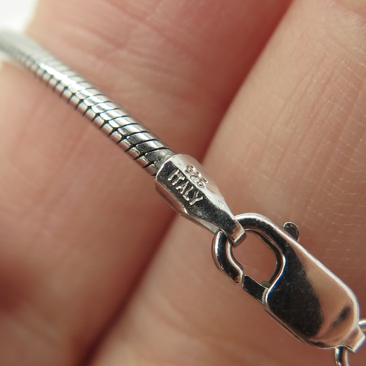 925 Sterling Silver Italy Herringbone Chain Necklace 18"