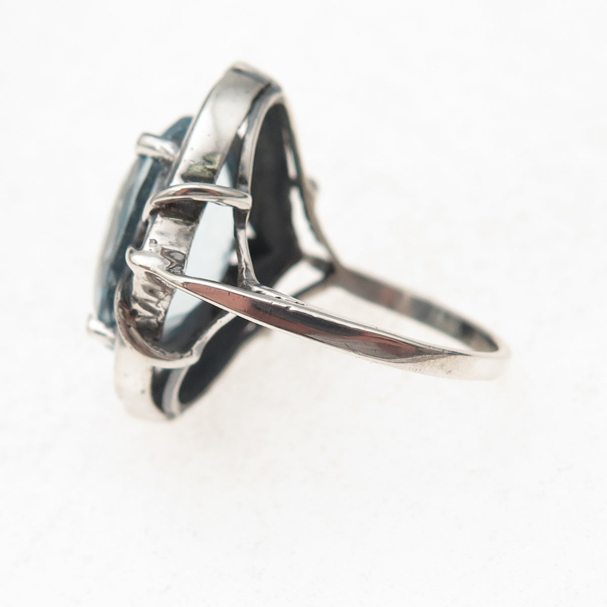 925 Sterling Silver Vintage Real Blue Topaz Modernist Oxidized Ring Size 7.5
