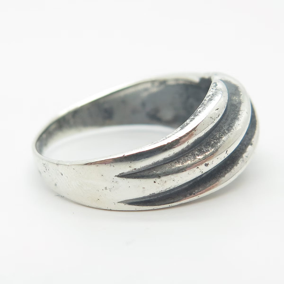925 Sterling Silver Vintage Ribbed Ring Size 7.75