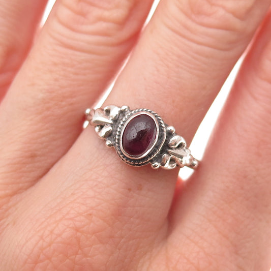 925 Sterling Silver Vintage Real Rhodolite Floral Oxidized Ring Size 9.5