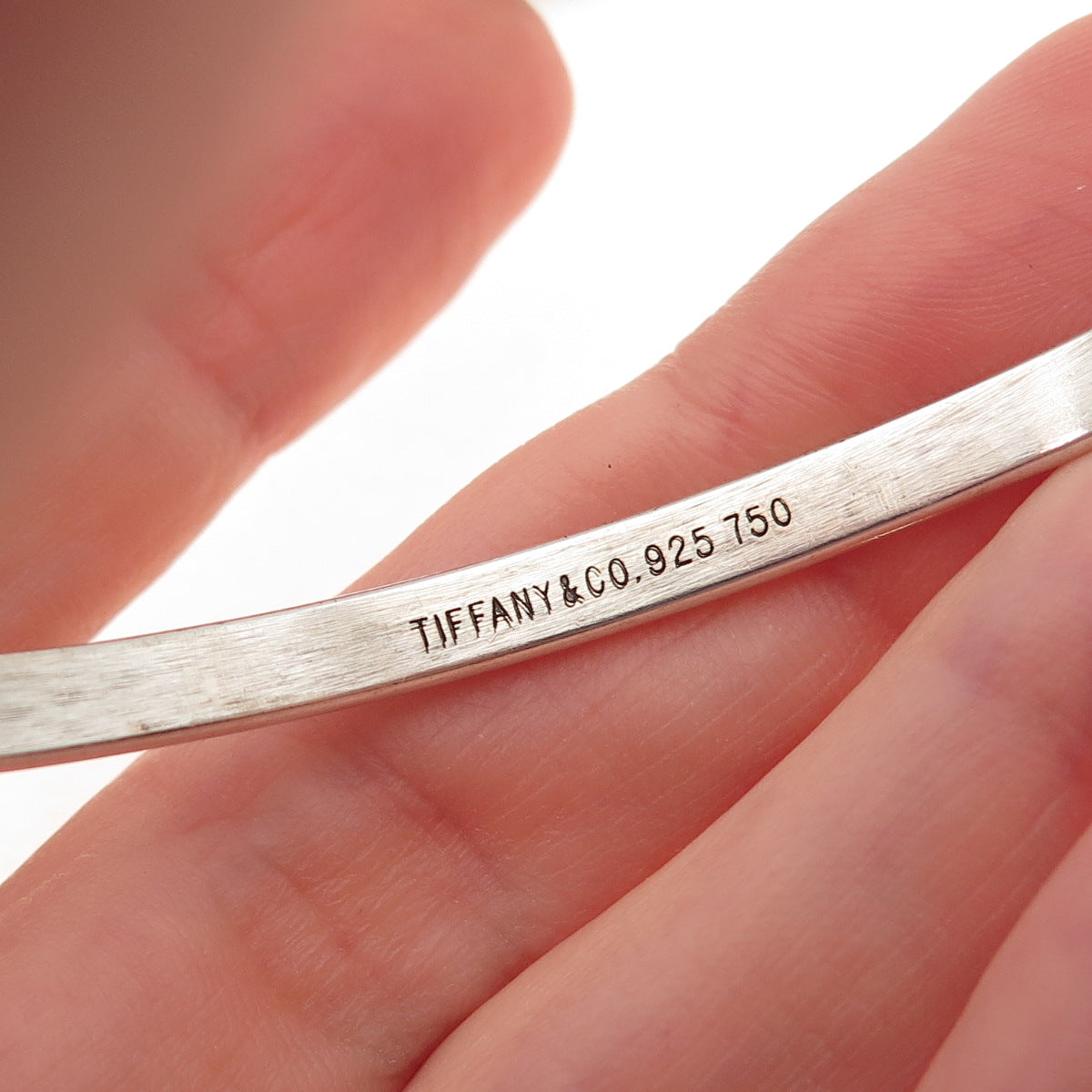 Tiffany & Co. 925 Sterling Silver 18K Gold Vintage Hook Eye Bangle Bracelet 6.5"