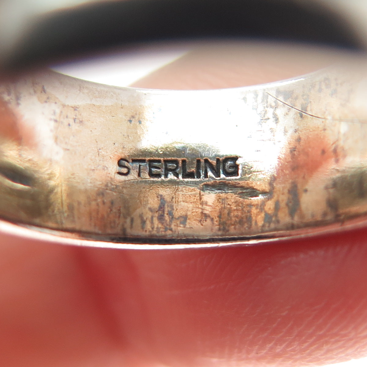 THE SILVERSMITH Sterling Silver Vintage Modernist Oxidized Band Ring Size 7.25