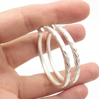 HANIN 925 Sterling Silver Engraved Hinged Hoop Earrings