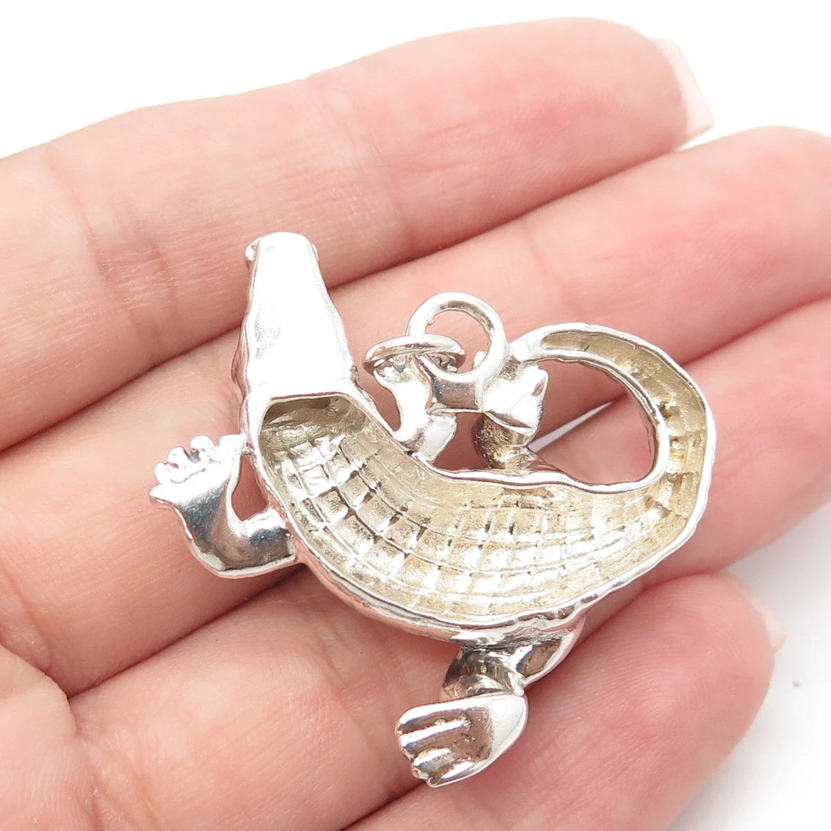 925 Sterling Silver Vintage Crocodile Pendant